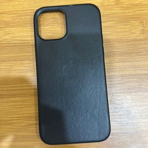 Apple iPhone 12 black leather case with MagSafe